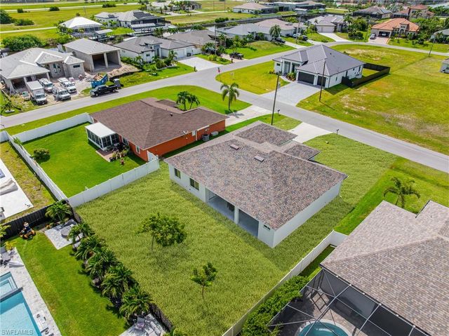 3305 NW 1st TER, Cape Coral, FL 33993