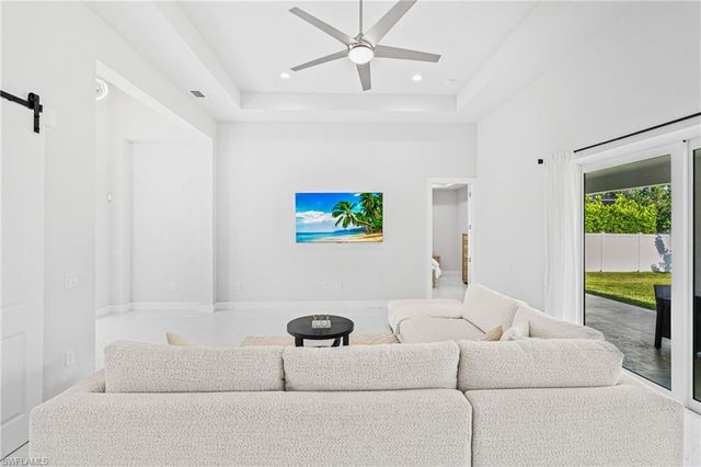 3305 NW 1st TER, Cape Coral, FL 33993
