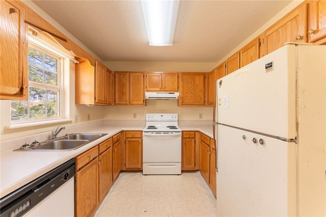 102 Roderick Drive, Seneca, SC 29678