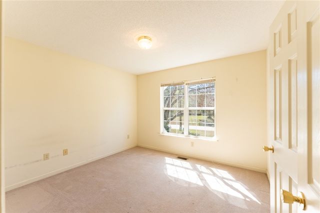 102 Roderick Drive, Seneca, SC 29678