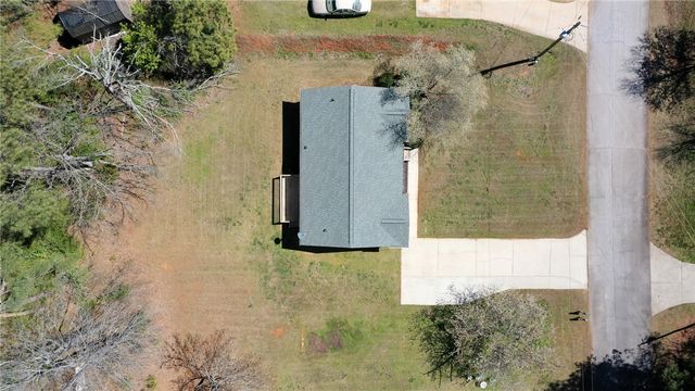 102 Roderick Drive, Seneca, SC 29678