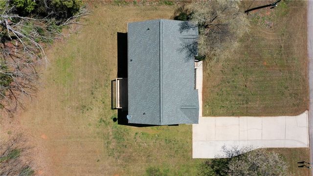 102 Roderick Drive, Seneca, SC 29678