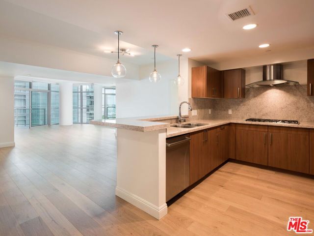 13650 Marina Pointe Drive 905, Marina Del Rey, CA 90292