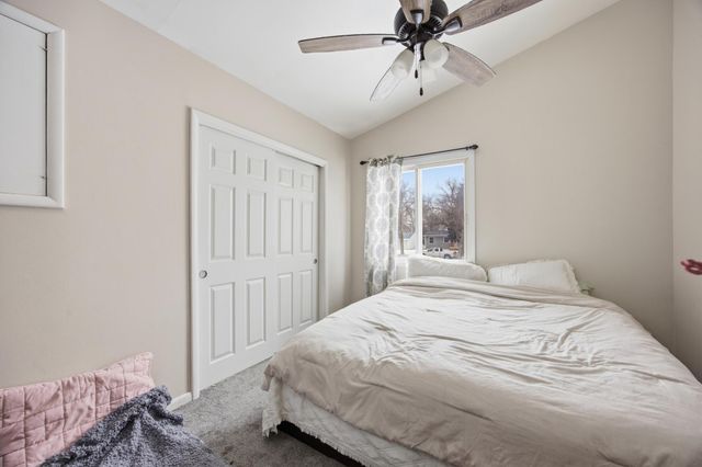 431 4th Avenue E, West Fargo, ND 58078