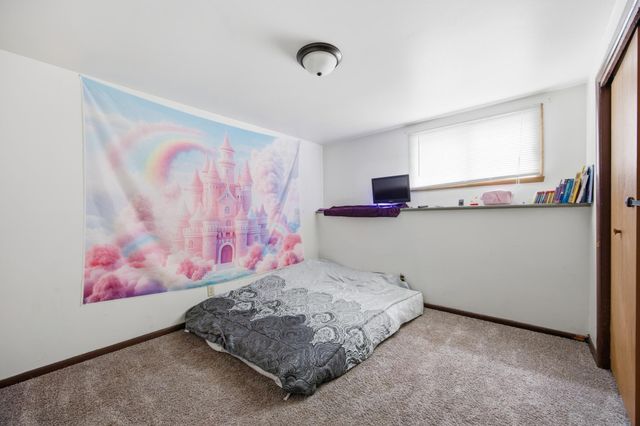 431 4th Avenue E, West Fargo, ND 58078