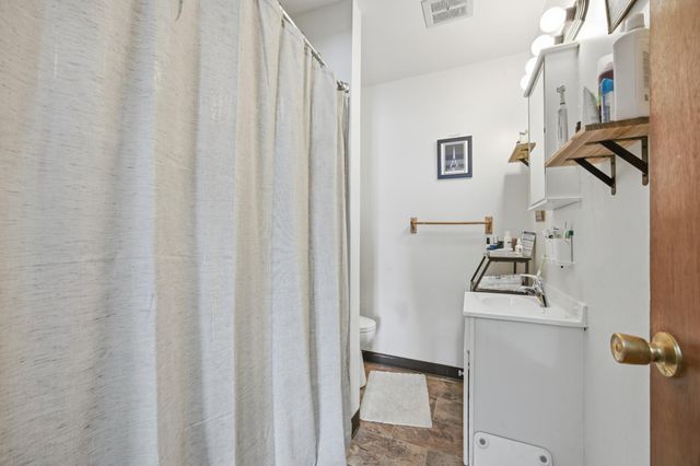 431 4th Avenue E, West Fargo, ND 58078