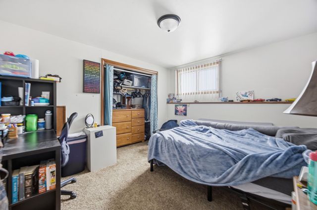 431 4th Avenue E, West Fargo, ND 58078