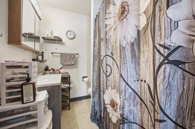 431 4th Avenue E, West Fargo, ND 58078