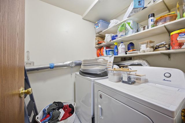 431 4th Avenue E, West Fargo, ND 58078