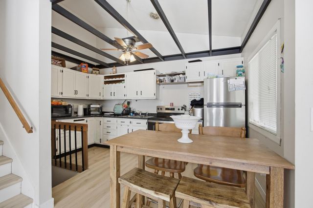 431 4th Avenue E, West Fargo, ND 58078