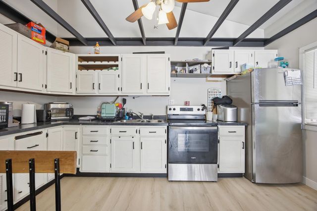 431 4th Avenue E, West Fargo, ND 58078