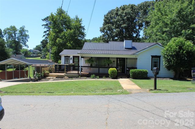 206 Bentwood Drive, Forest City, NC 28043