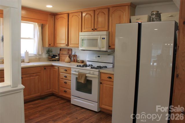 206 Bentwood Drive, Forest City, NC 28043