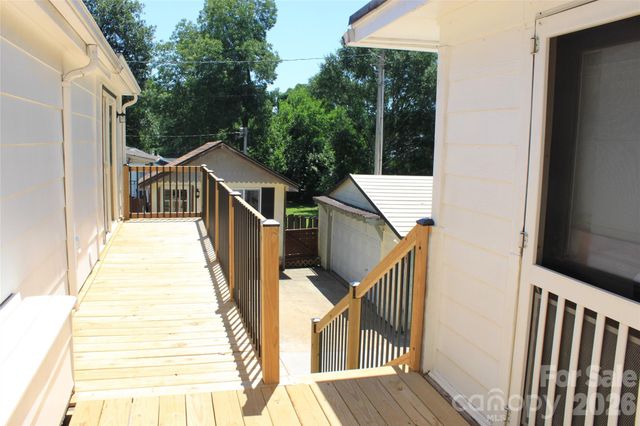 206 Bentwood Drive, Forest City, NC 28043