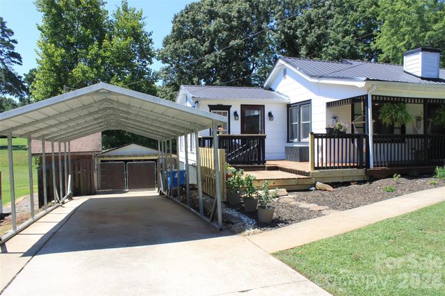 206 Bentwood Drive, Forest City, NC 28043