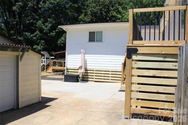 206 Bentwood Drive, Forest City, NC 28043
