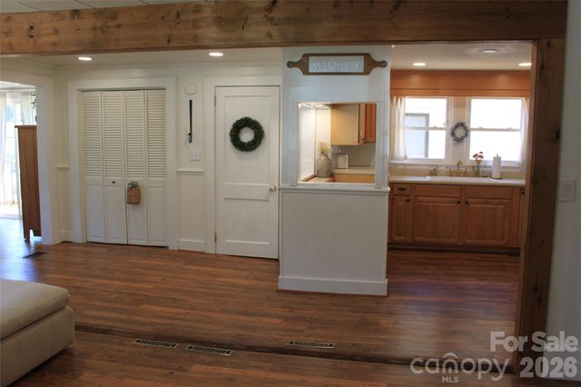 206 Bentwood Drive, Forest City, NC 28043