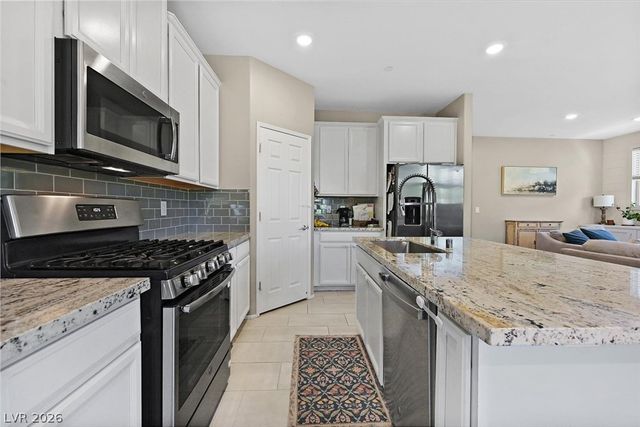 97 Lomita Heights Drive, Las Vegas, NV 89138