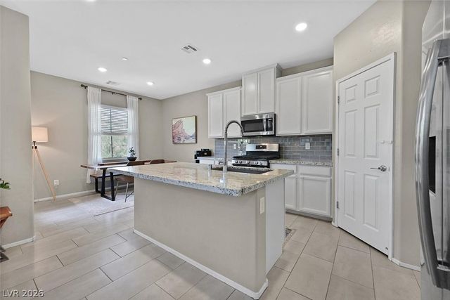 97 Lomita Heights Drive, Las Vegas, NV 89138