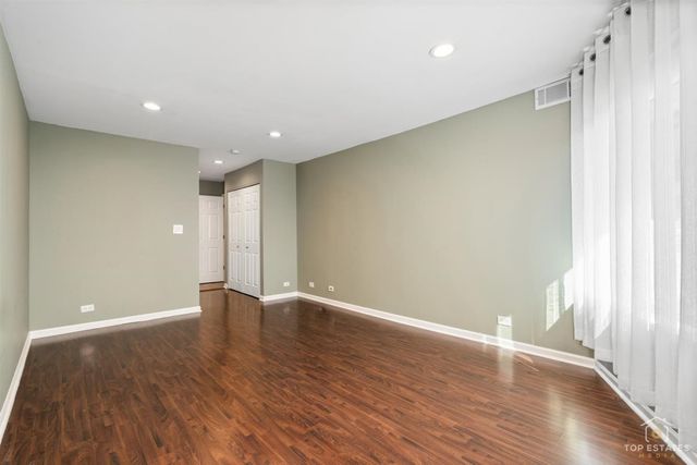 5450 Astor Lane 415, Rolling Meadows, IL 60008