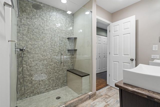 5450 Astor Lane 415, Rolling Meadows, IL 60008