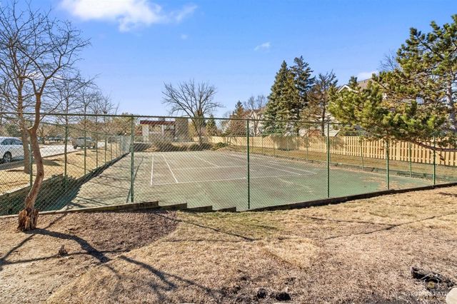 5450 Astor Lane 415, Rolling Meadows, IL 60008