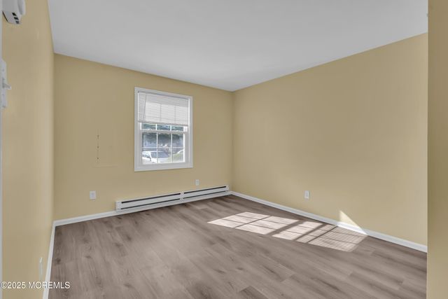 77 Parkway Drive D, Freehold, NJ 07728