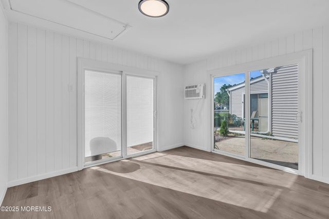 77 Parkway Drive D, Freehold, NJ 07728