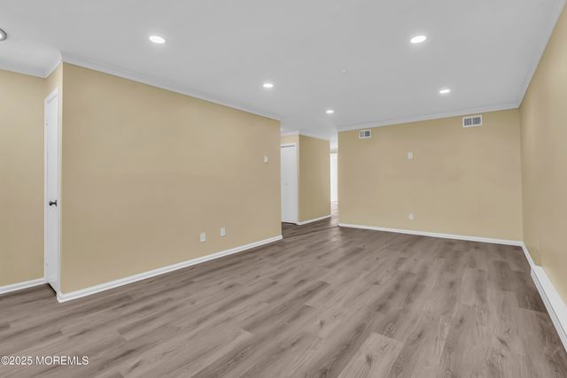 77 Parkway Drive D, Freehold, NJ 07728