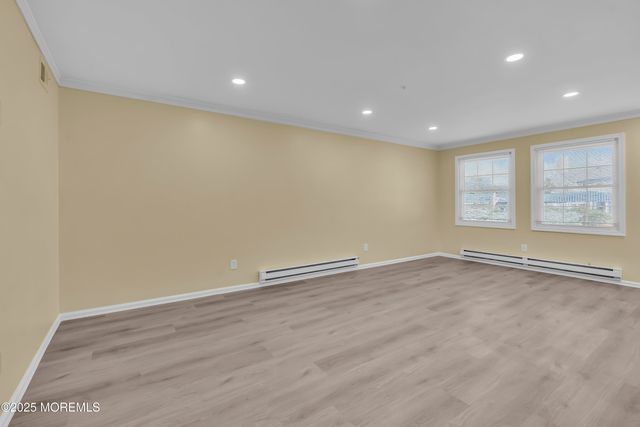 77 Parkway Drive D, Freehold, NJ 07728