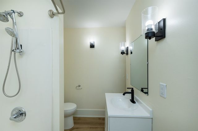 1424 Milton Avenue, Des Moines, IA 50316