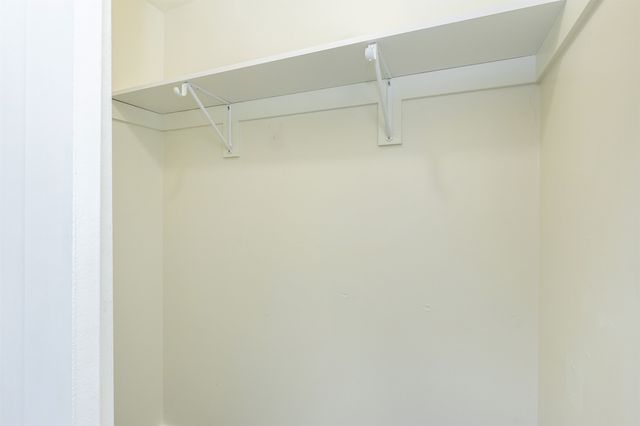 1424 Milton Avenue, Des Moines, IA 50316