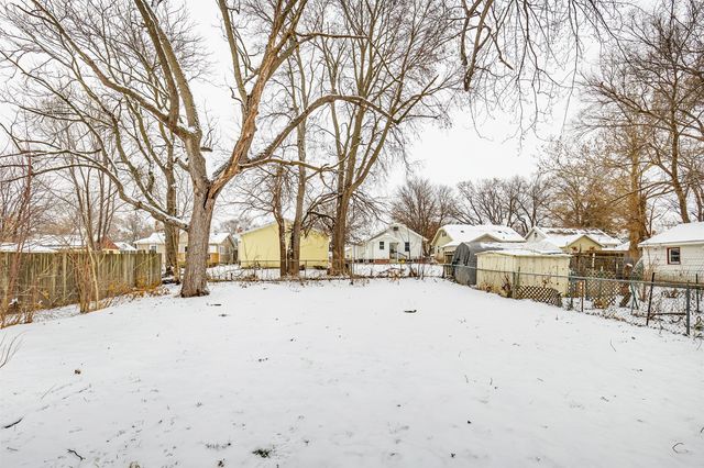 1424 Milton Avenue, Des Moines, IA 50316