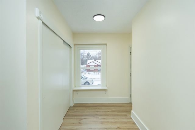 1424 Milton Avenue, Des Moines, IA 50316