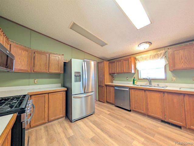4024 E 54th Street, Mount Morris, MI 48458