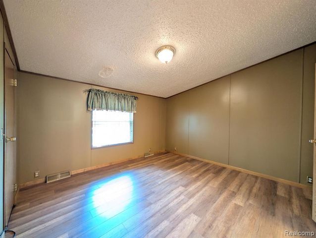 4024 E 54th Street, Mount Morris, MI 48458
