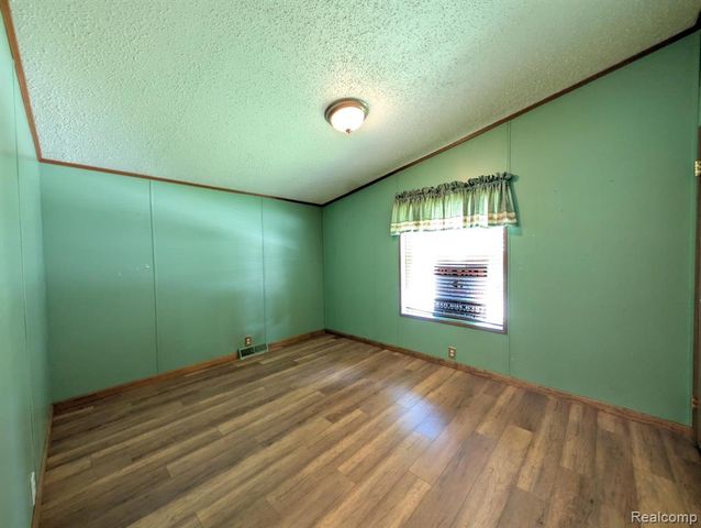 4024 E 54th Street, Mount Morris, MI 48458