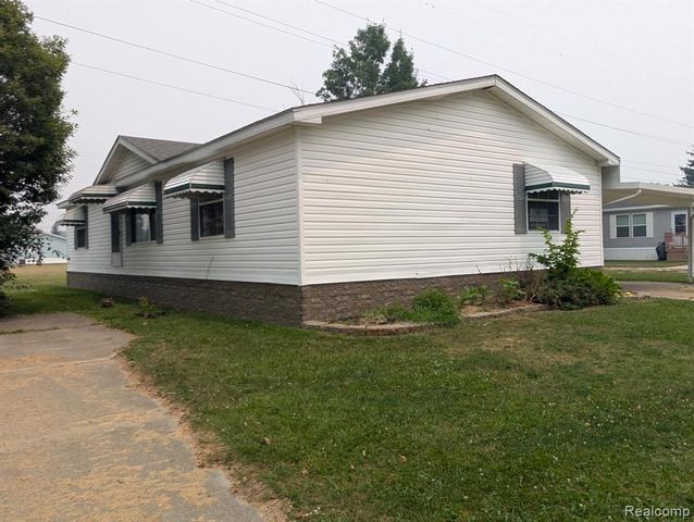 4024 E 54th Street, Mount Morris, MI 48458