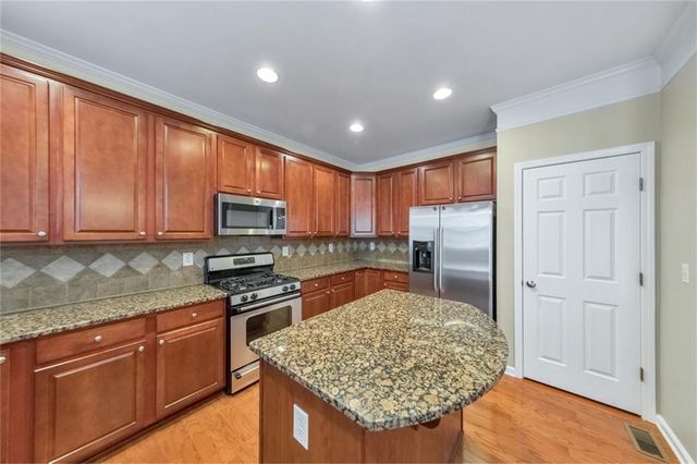3363 Cumberland Club Drive 16, Atlanta, GA 30339