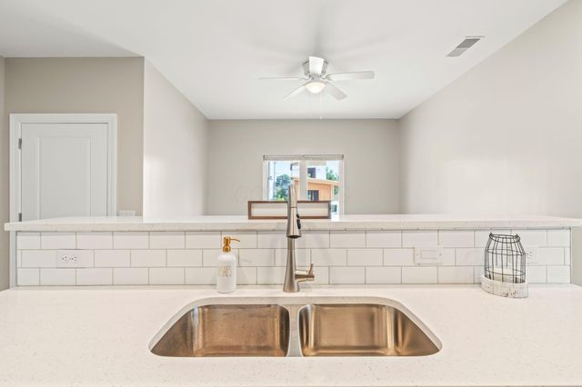 1613 Kohr Place, Columbus, OH 43211