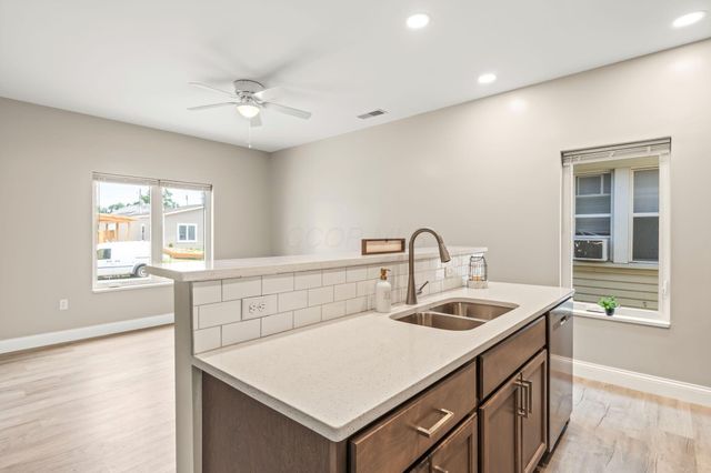 1613 Kohr Place, Columbus, OH 43211