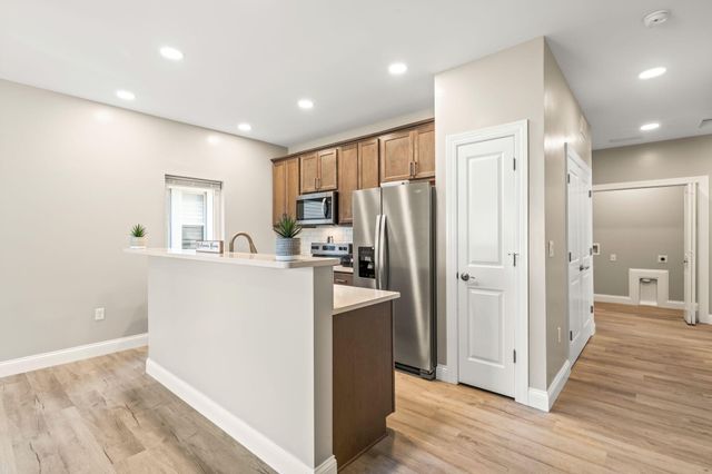 1613 Kohr Place, Columbus, OH 43211