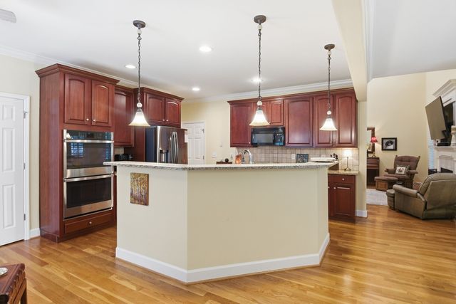 2517 Tisdale Dr, Thompsons Station, TN 37179