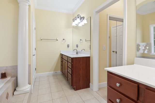 2517 Tisdale Dr, Thompsons Station, TN 37179