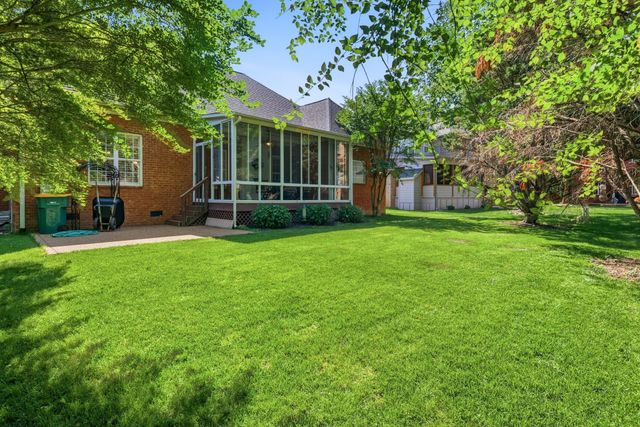2517 Tisdale Dr, Thompsons Station, TN 37179