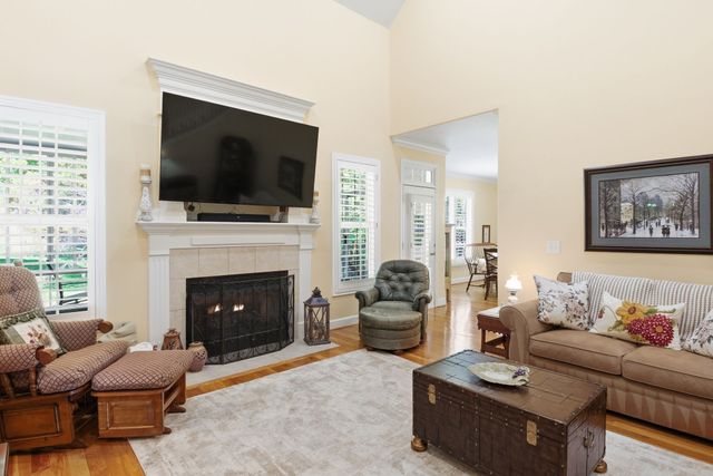 2517 Tisdale Dr, Thompsons Station, TN 37179