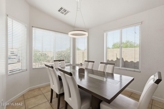 9092 N Sweet Acacia Place, Tucson, AZ 85742