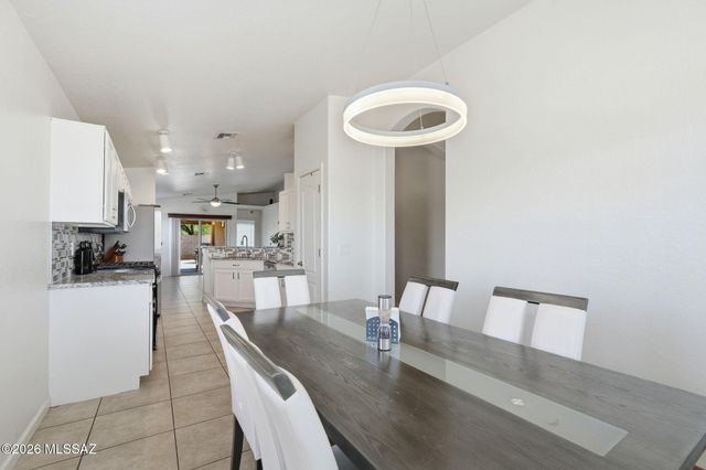 9092 N Sweet Acacia Place, Tucson, AZ 85742