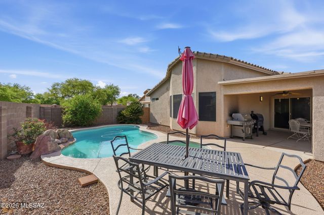 9092 N Sweet Acacia Place, Tucson, AZ 85742