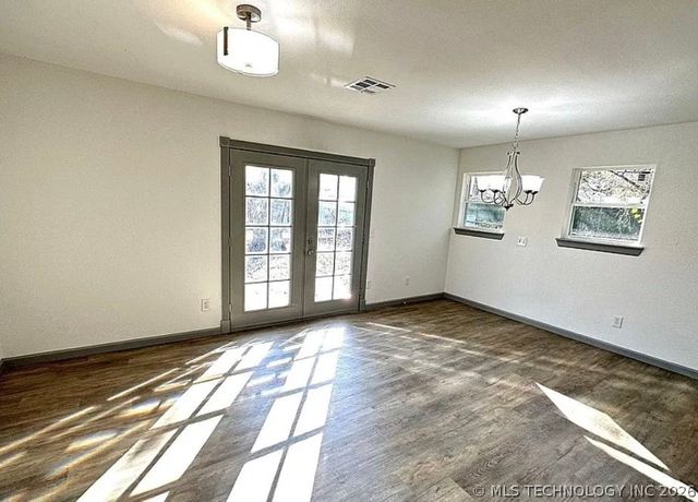 139 W Kent Street, Broken Arrow, OK 74012